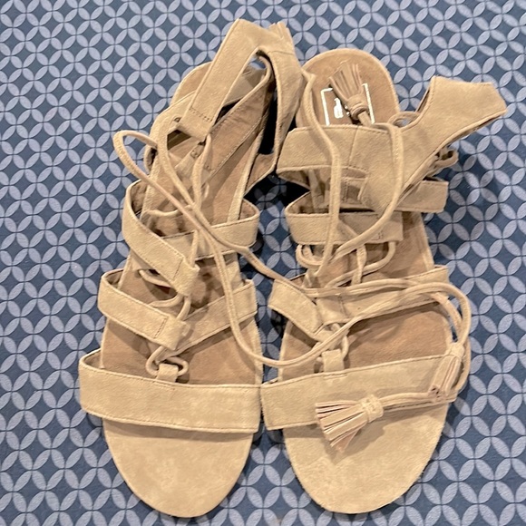 GAP Lace-Up Gladiator Sandals/Flats 9.5 NWOT - Picture 5 of 6